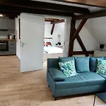 アパート Wohlfuehl-oase In Der Altstadt Mit Wifi, Xl Badewanne, Voll Ausgestatteter Kueche, Hunde Ohne Aufpreis, 17 Min Zur Messe, 3 Min Zum Schloss デーリッチュ