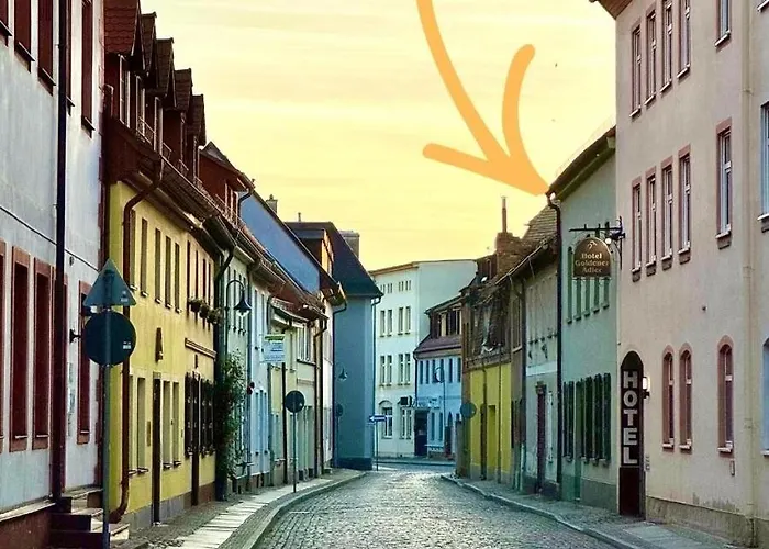 Wohlfuehl-oase In Der Altstadt Mit Wifi, Xl Badewanne, Voll Ausgestatteter Kueche, Hunde Ohne Aufpreis, 17 Min Zur Messe, 3 Min Zum Schloss *